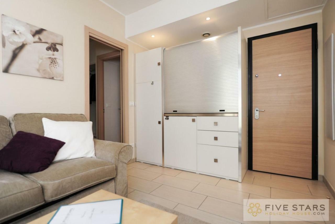 Apartment Flower Nest - Five Stars Holiday House *